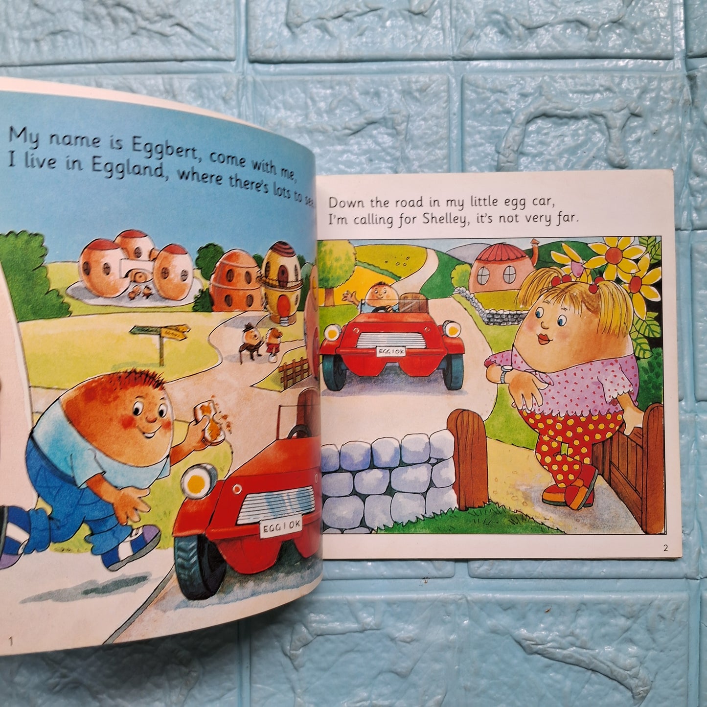 Eggbert Adventure at the seaside - Very Good Condition Paperback