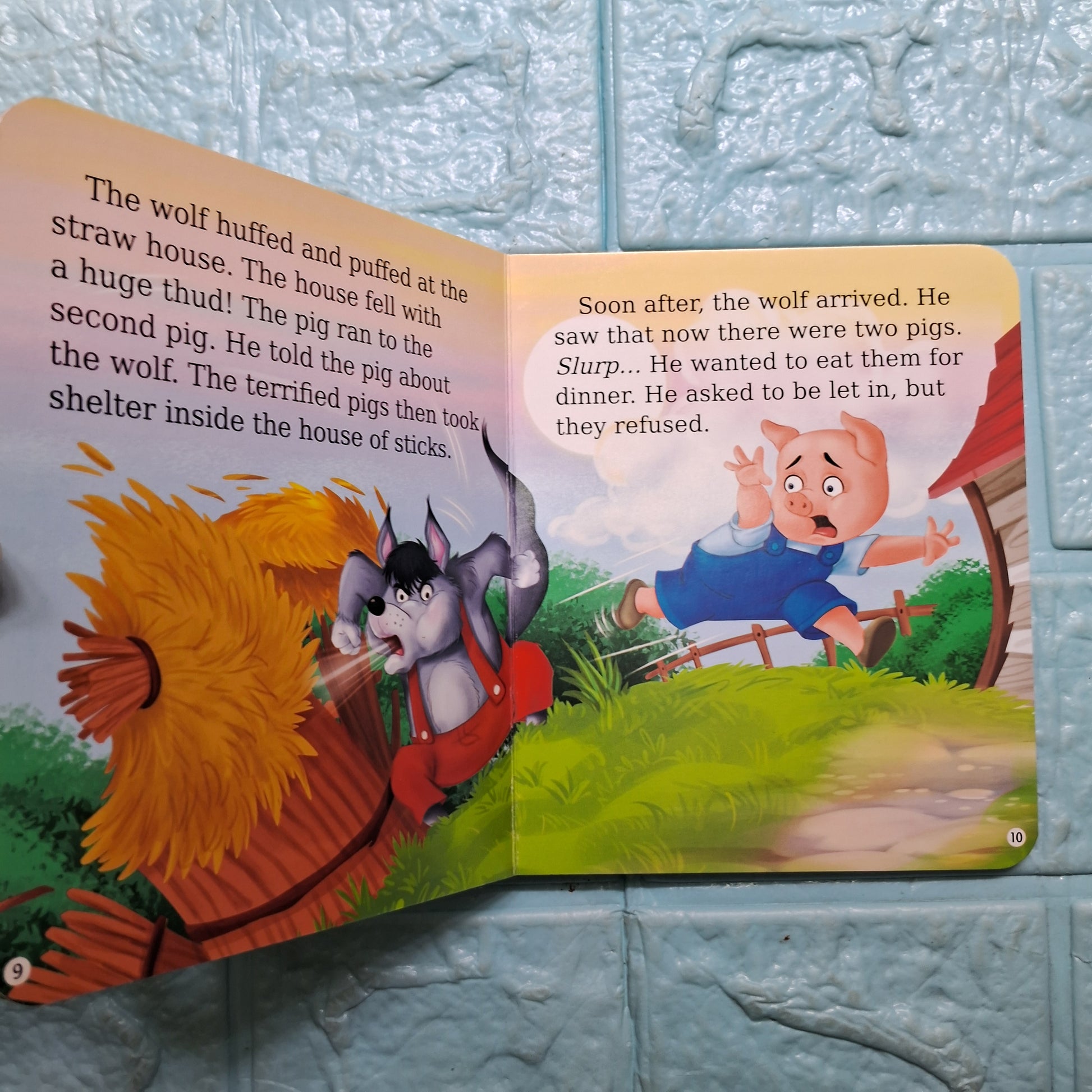 My First Board Book-Three Little Pigs