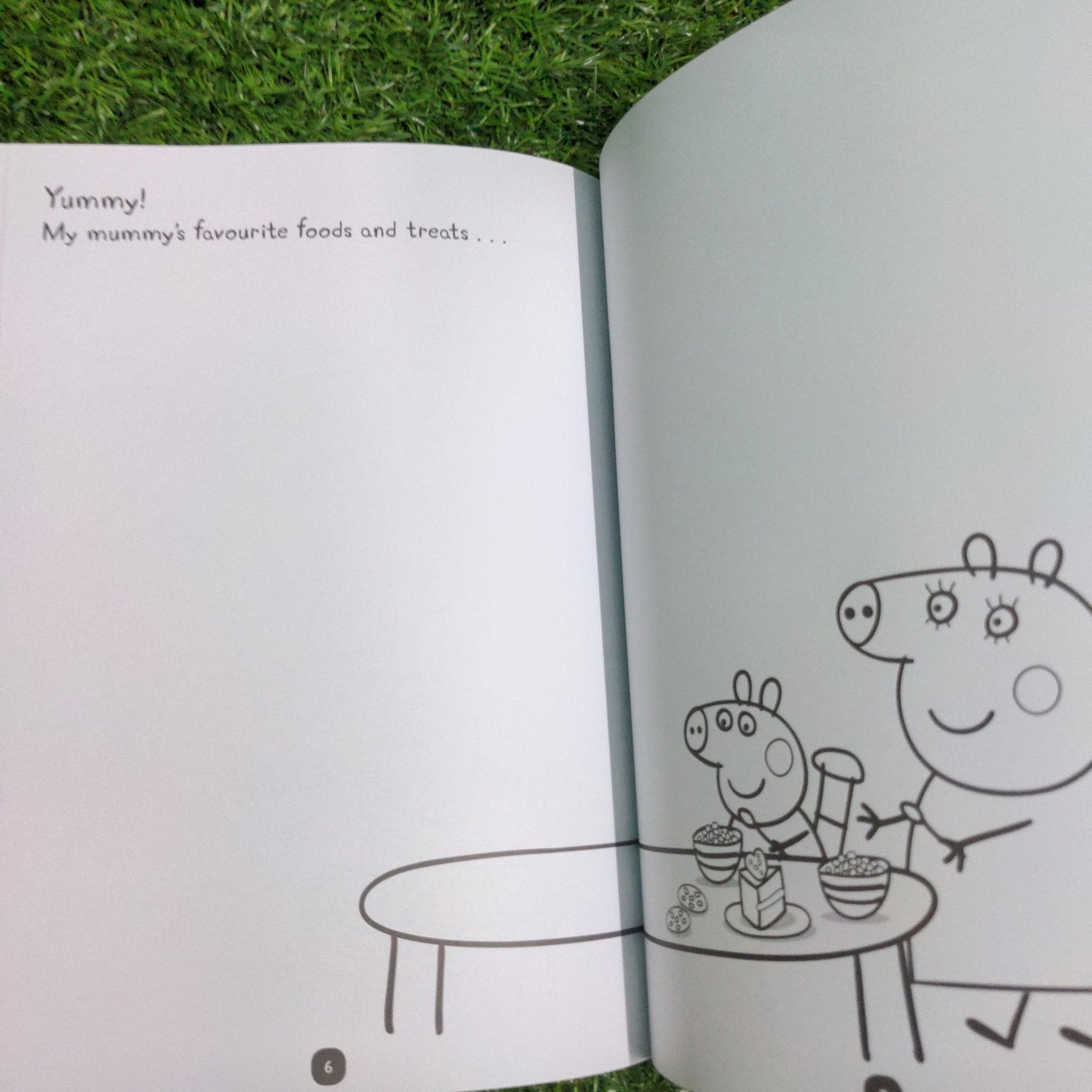 Peppa Pig: Mummy and Me Sticker Colouring book - We Are Turners