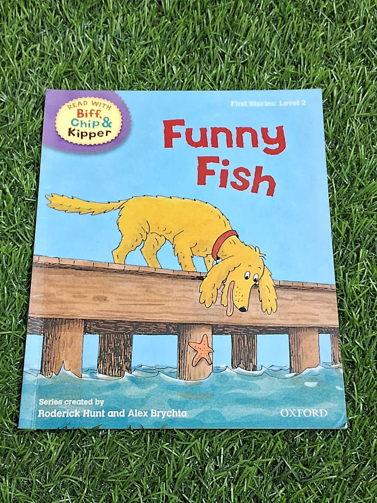 READ WITH BIFF CHIP & KIPPER - FUNNY FISH - Excellent Condition Paperback