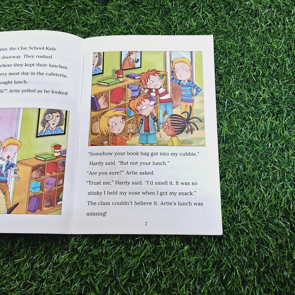 Clue school the lost lunch mystery - Good Condition Paperback