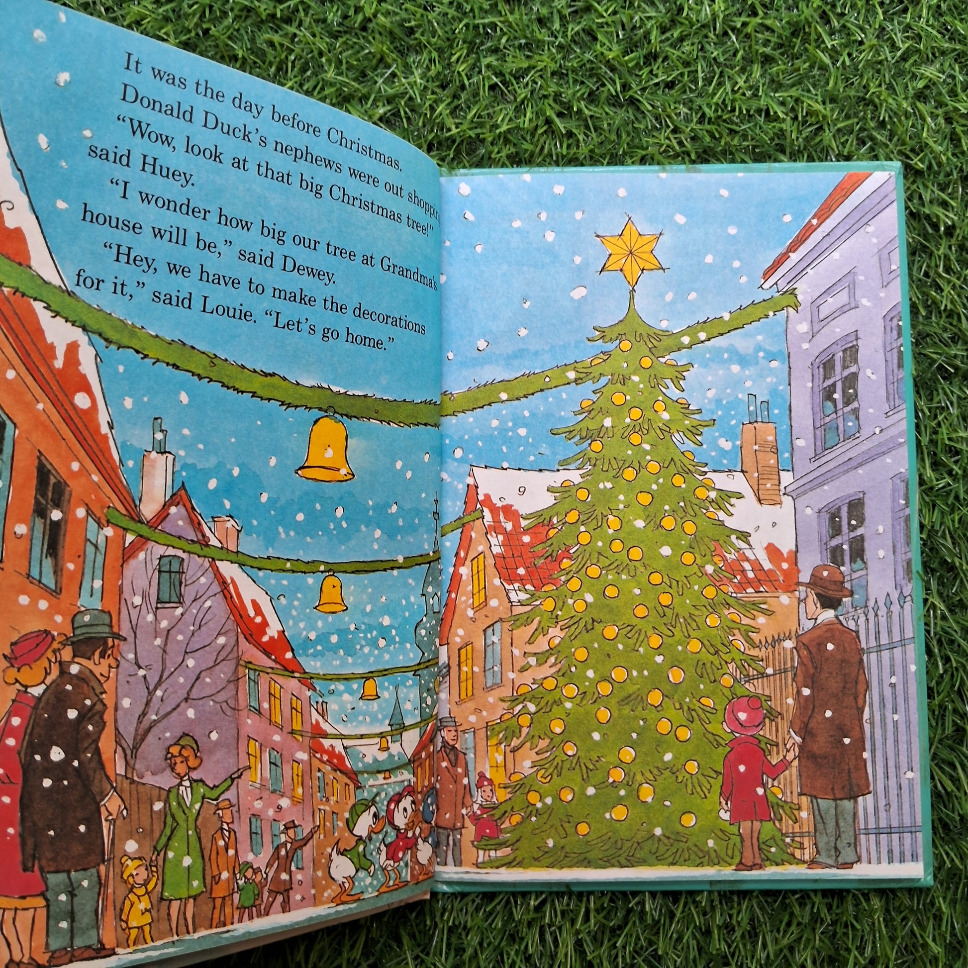 Christmas in the country - Very Good Condition Hardcover