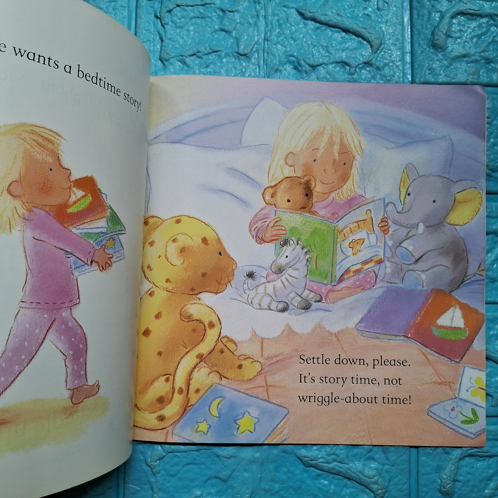 Cuddlebup Tight! - Very Good Condition Paperback