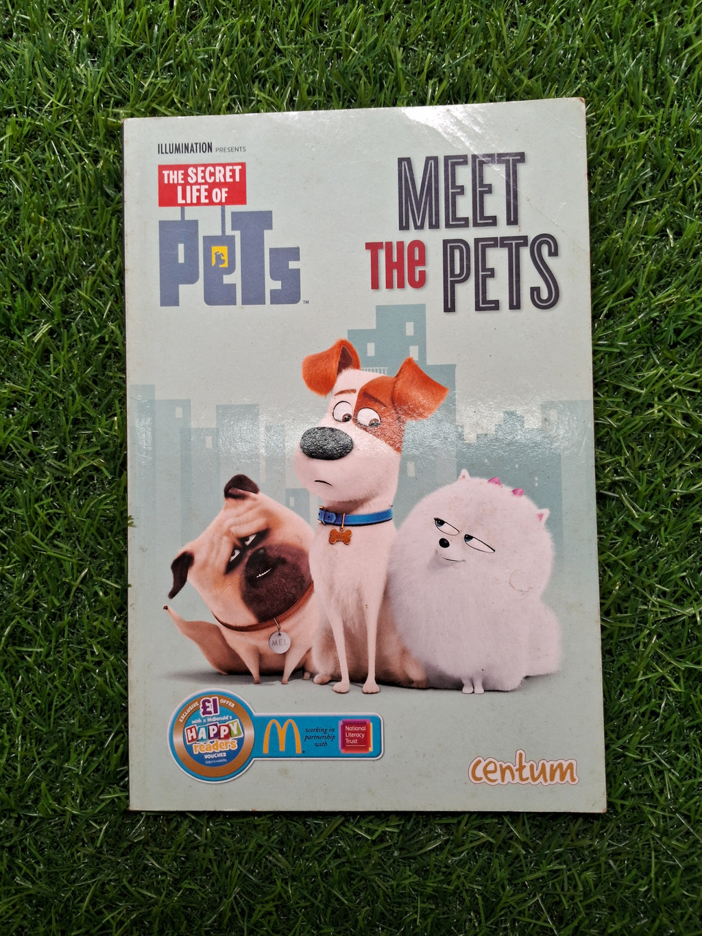 Meets the pets -  Very Good Condition Paperback