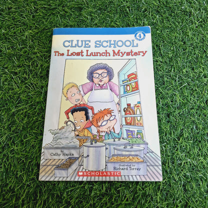 Clue school the lost lunch mystery - Good Condition Paperback