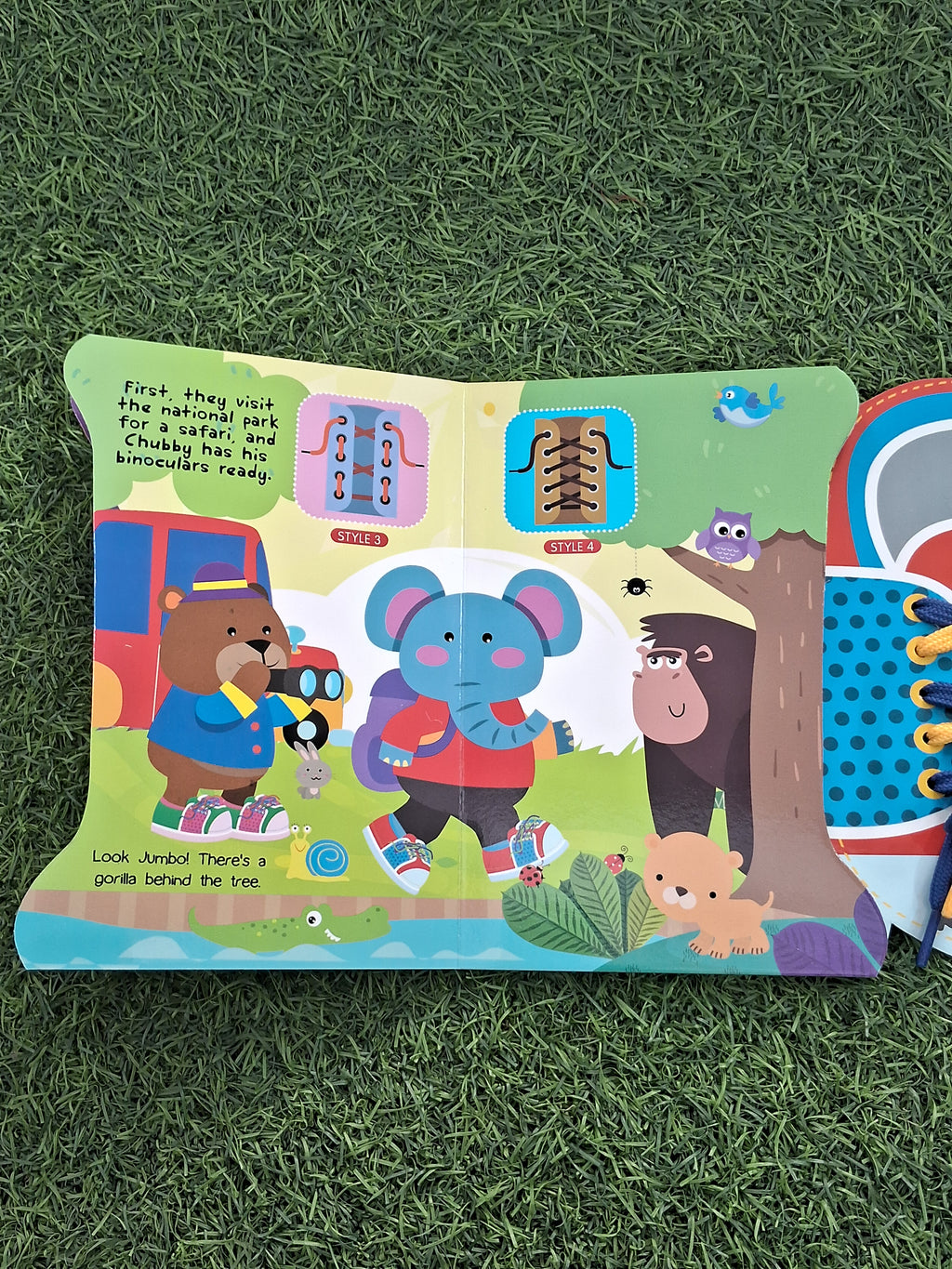 Let's tie the shoe - Board Book