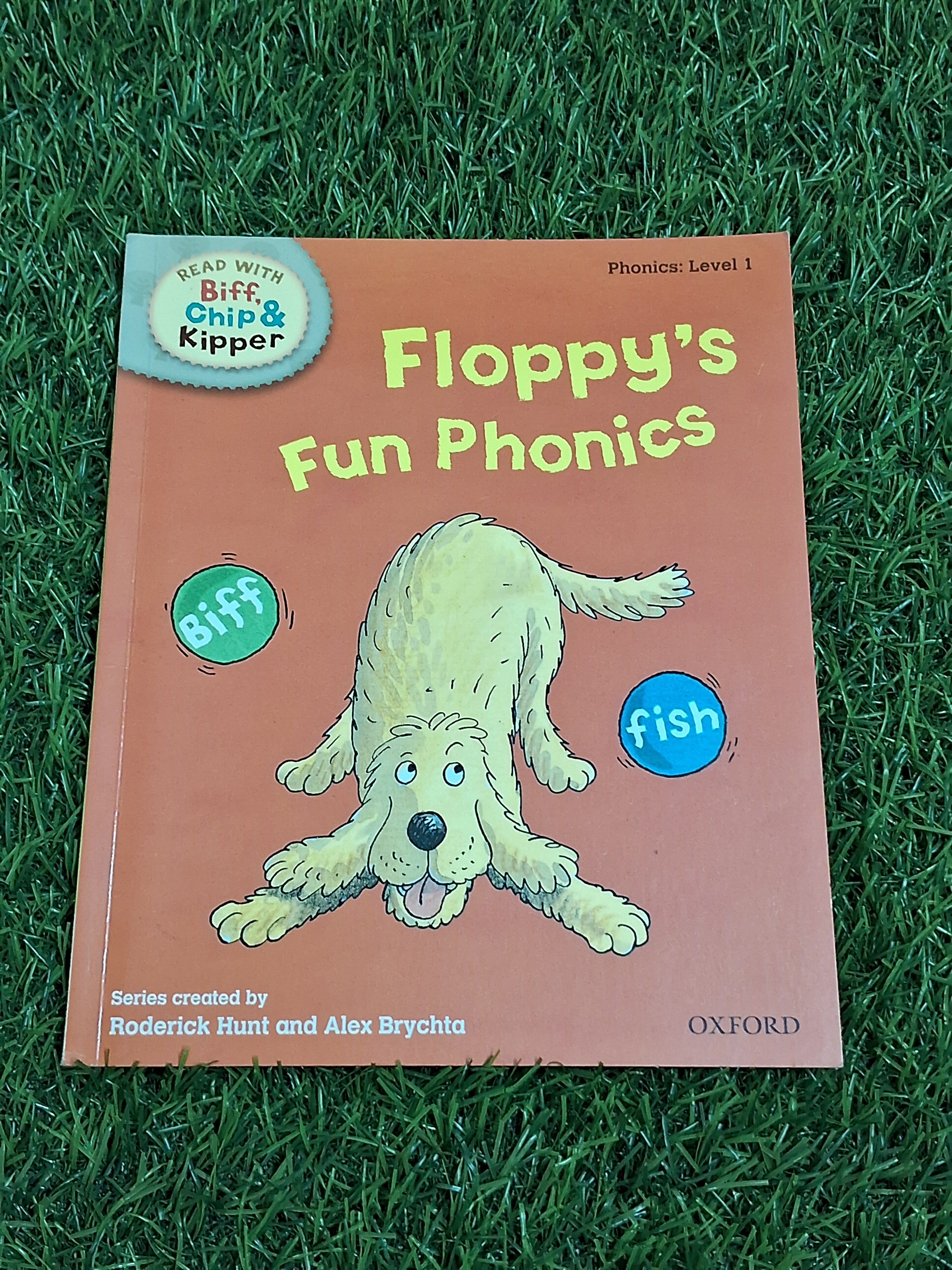 READ WITH BIFF CHIP & KIPPER - FLOPPY'S FUN PHONICS - Excellent Condition Paperback
