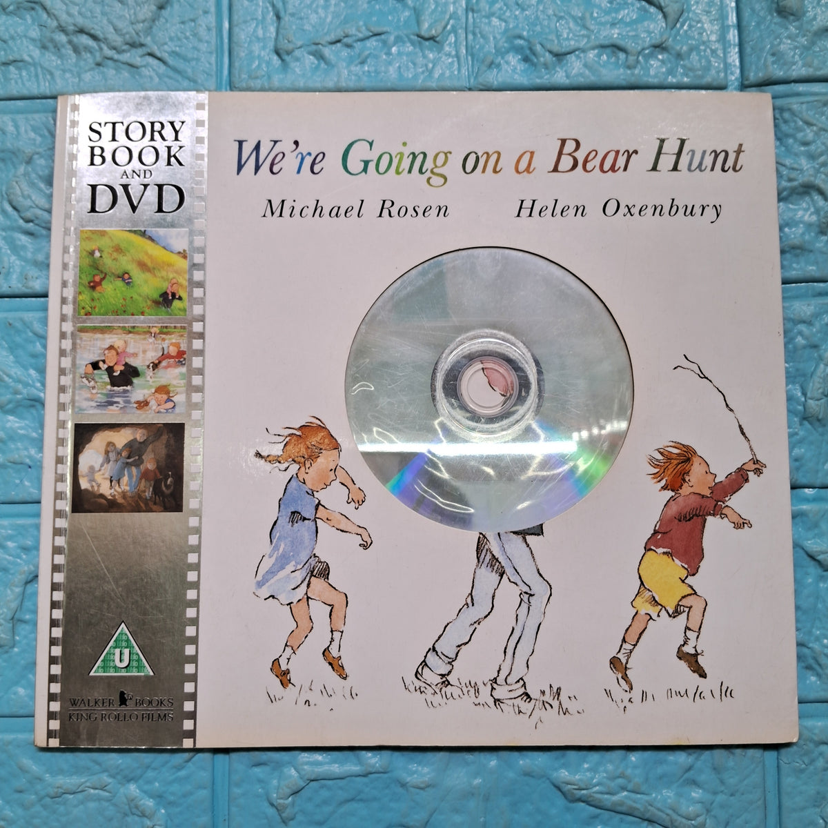 We are Going on a Bear Hunt -  Excellent Condition Paperback