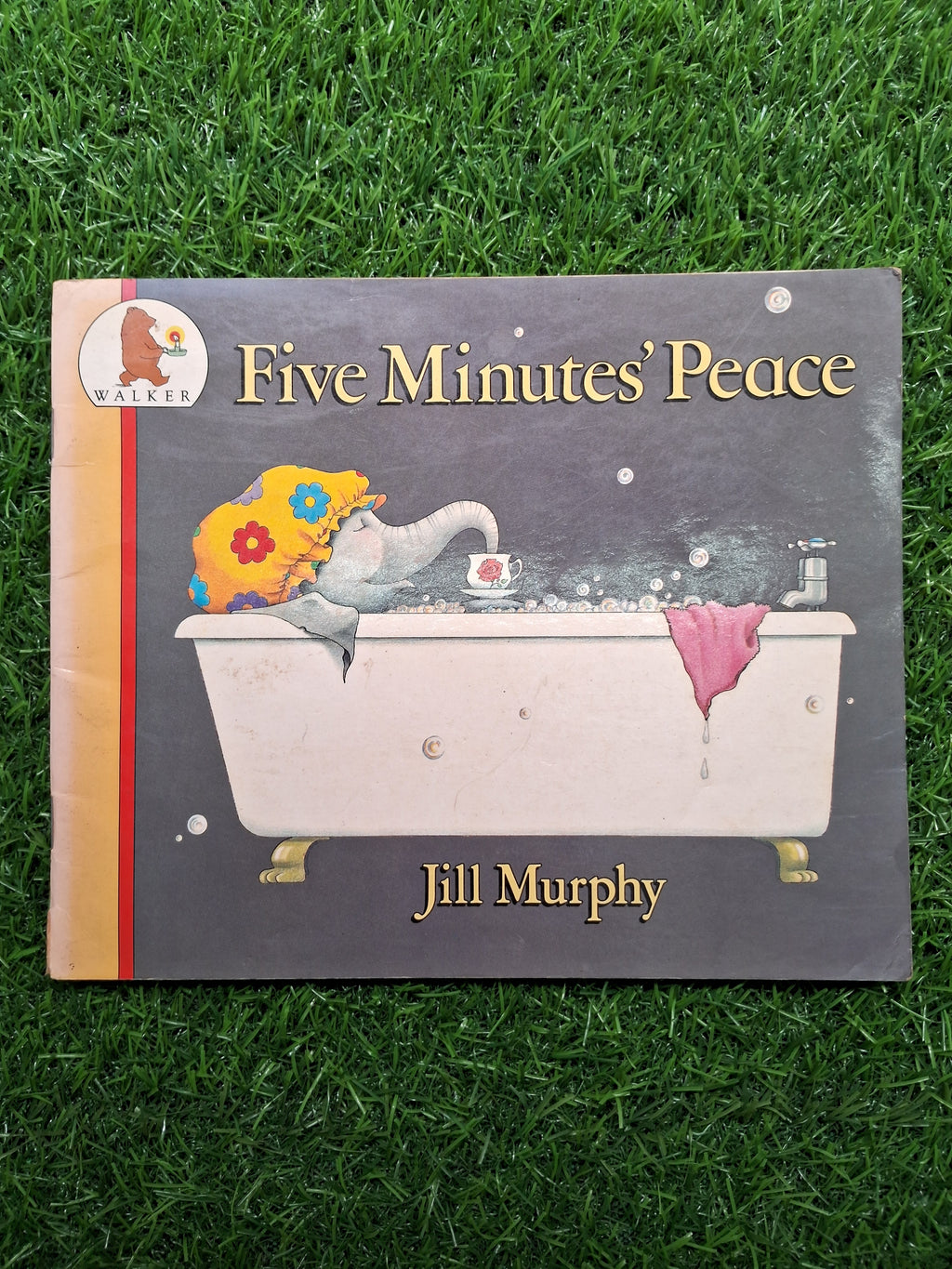 Five minutes Peace - Very Good Condition Paperback