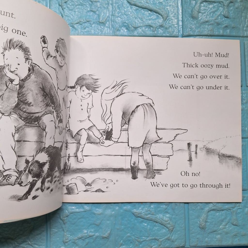We are Going on a Bear Hunt -  Excellent Condition Paperback