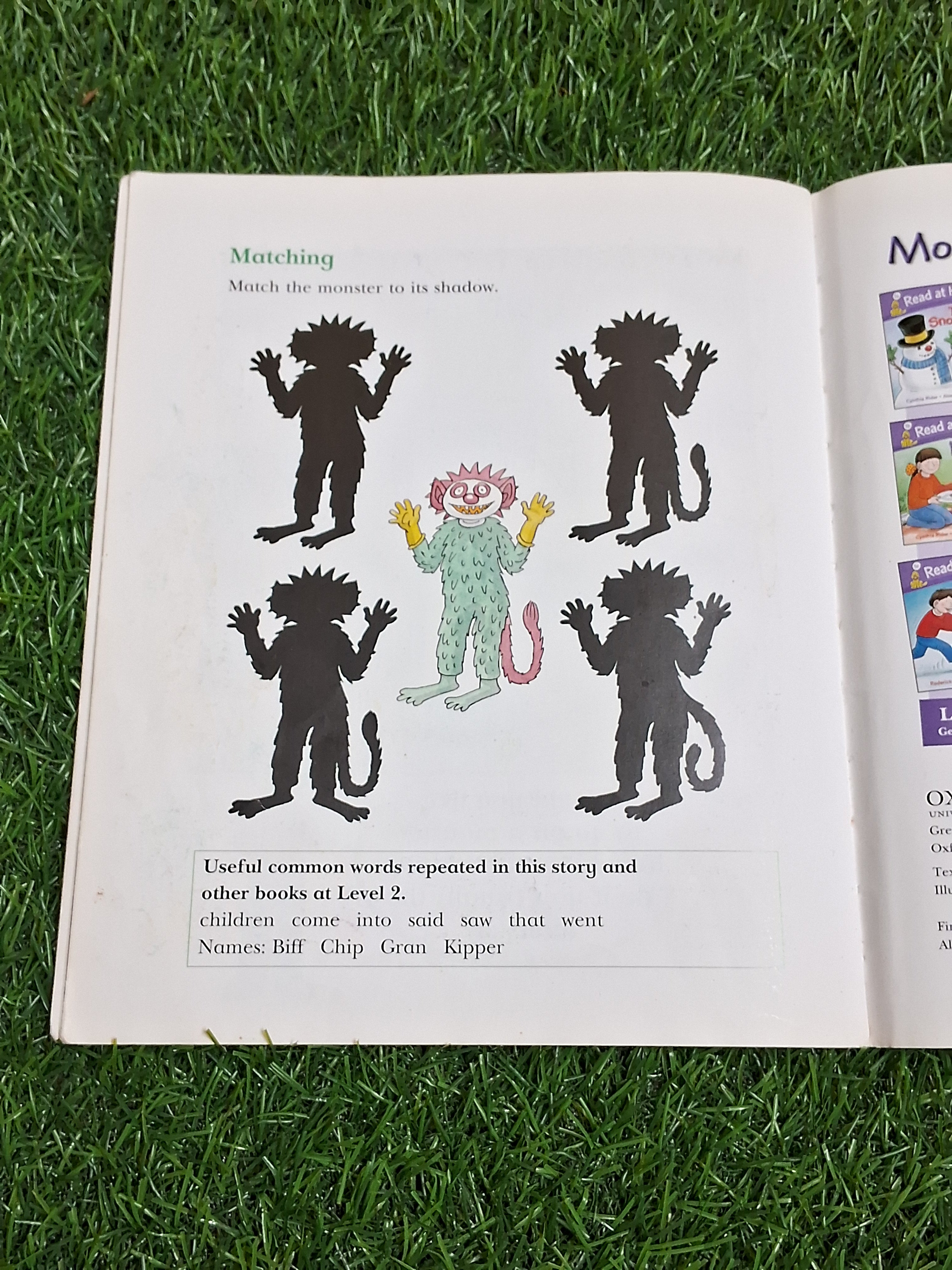 Read at Home - The Monster Hunt -  Very Good Condition Paperback
