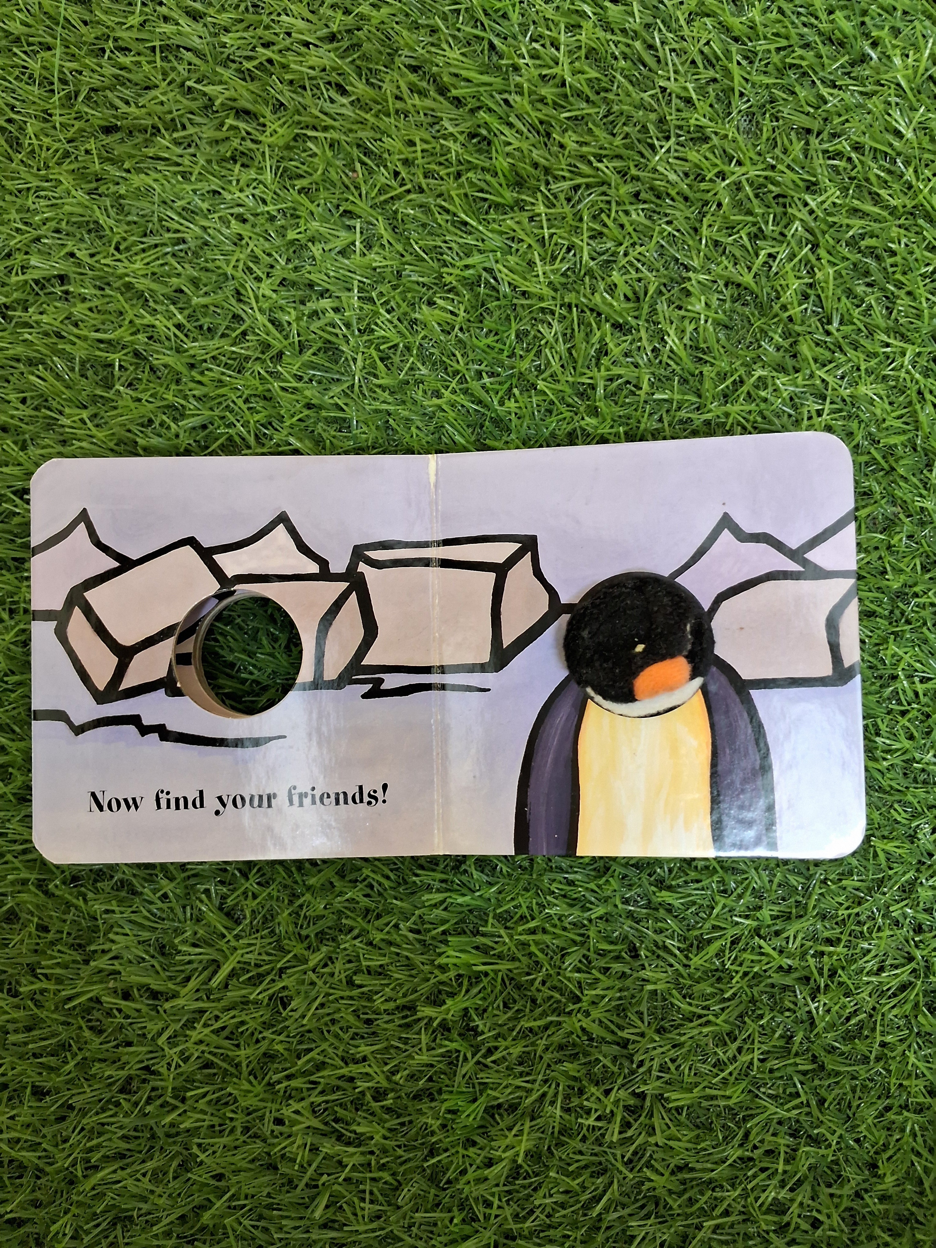 FINGER PUPPET BOOK - LITTLE PENGUIN - Good Condition Board Book