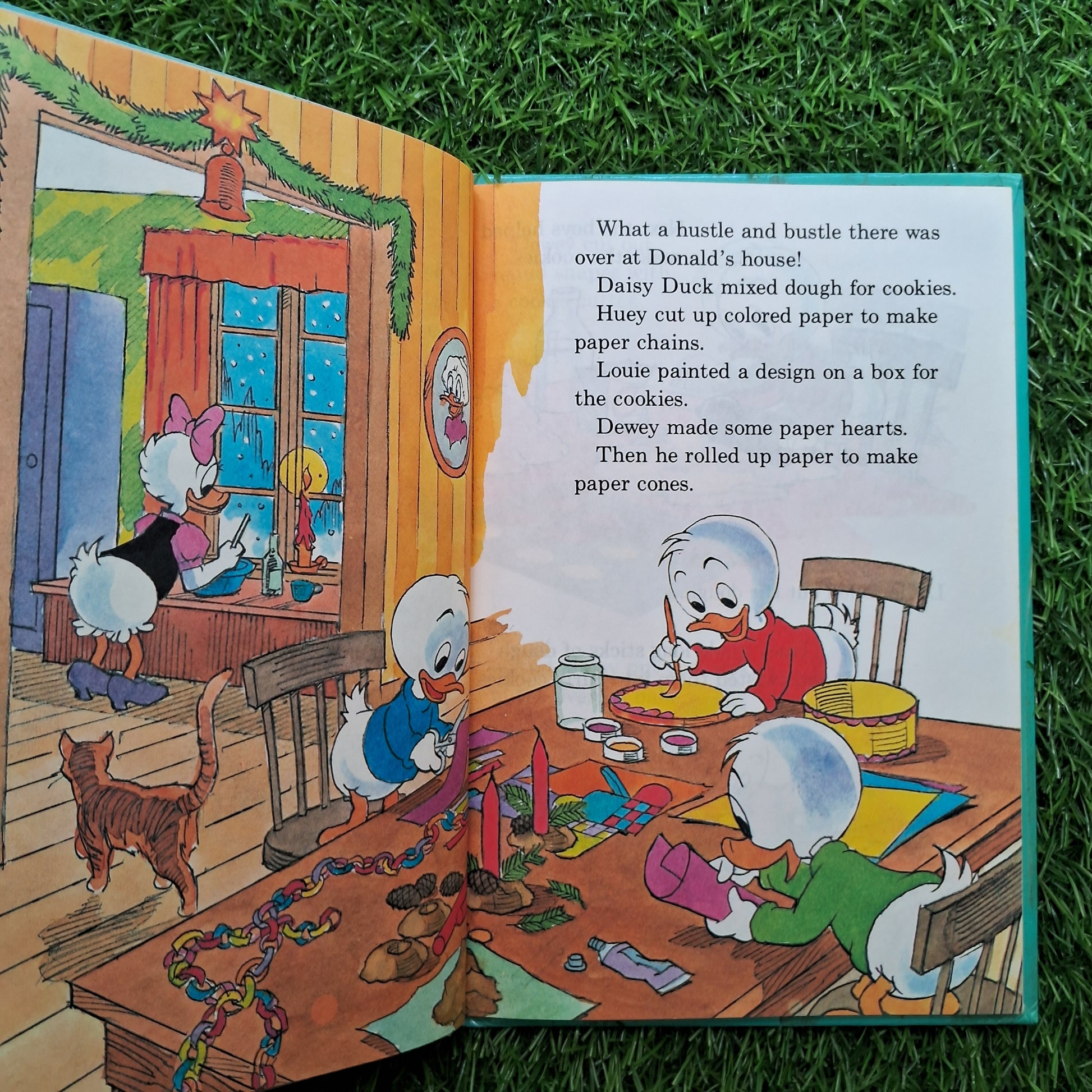 Christmas in the country - Very Good Condition Hardcover