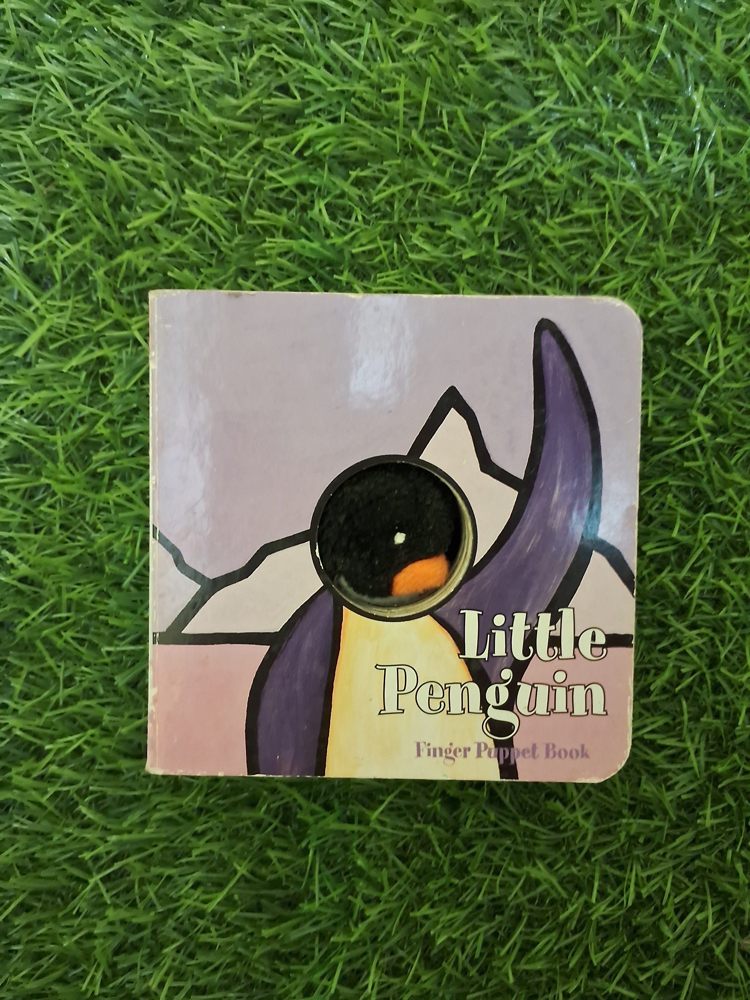FINGER PUPPET BOOK - LITTLE PENGUIN - Good Condition Board Book