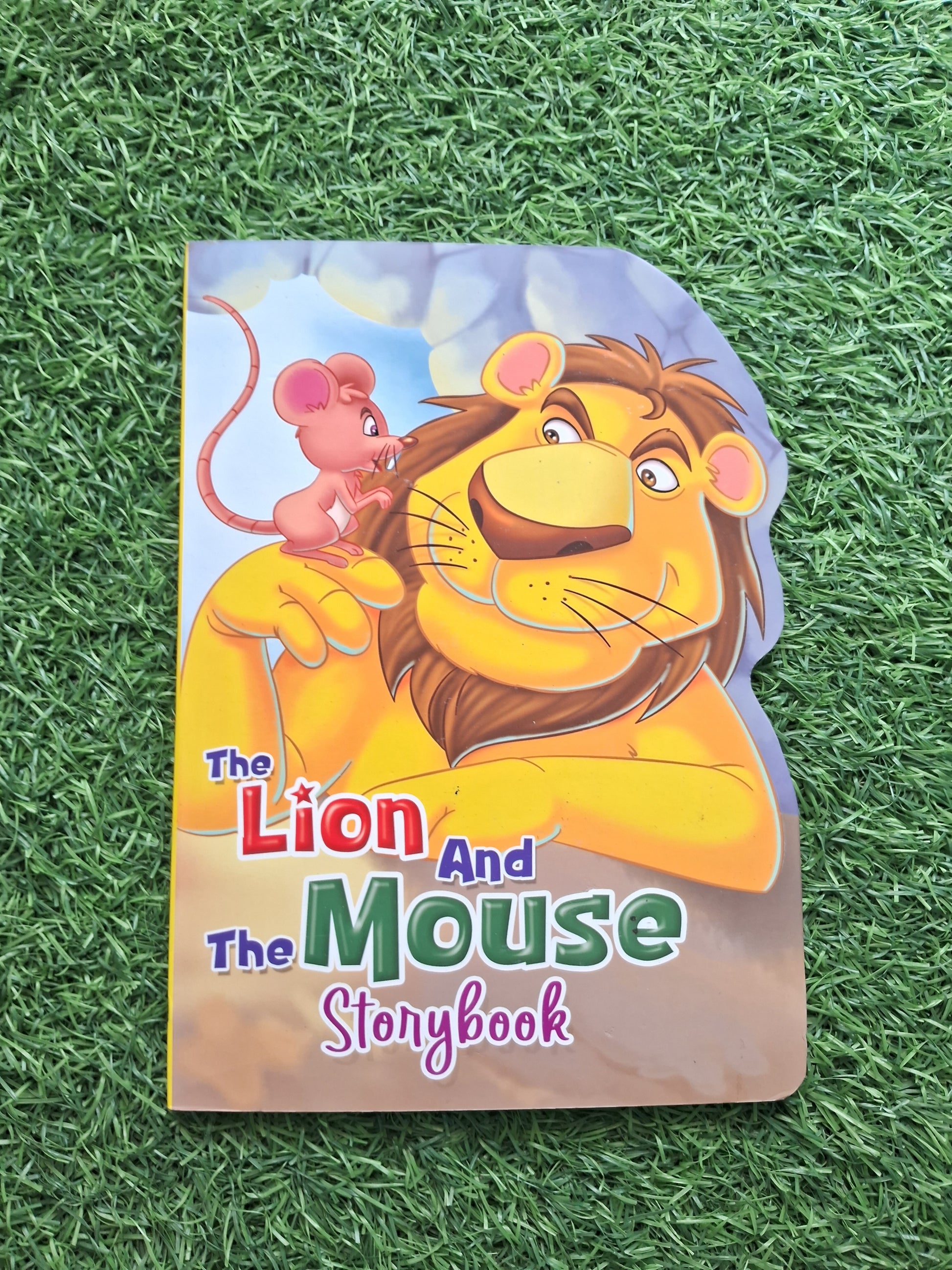 The Lion and the Mouse – Shaped Story Board Book