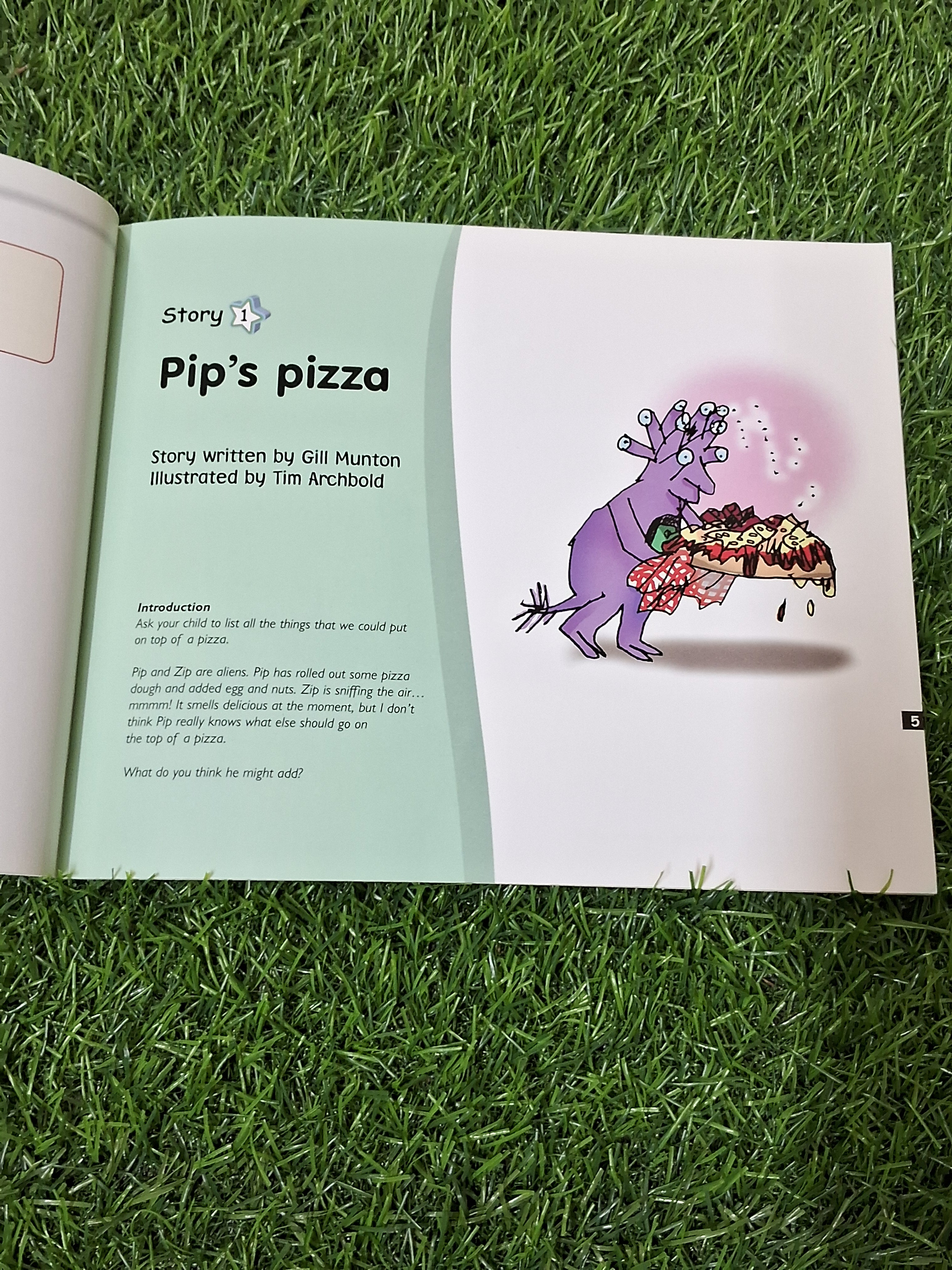 Phonics - Pip's Pizza and Stitch the witch - 2 stories in 1 -  Excellent Condition Paperback