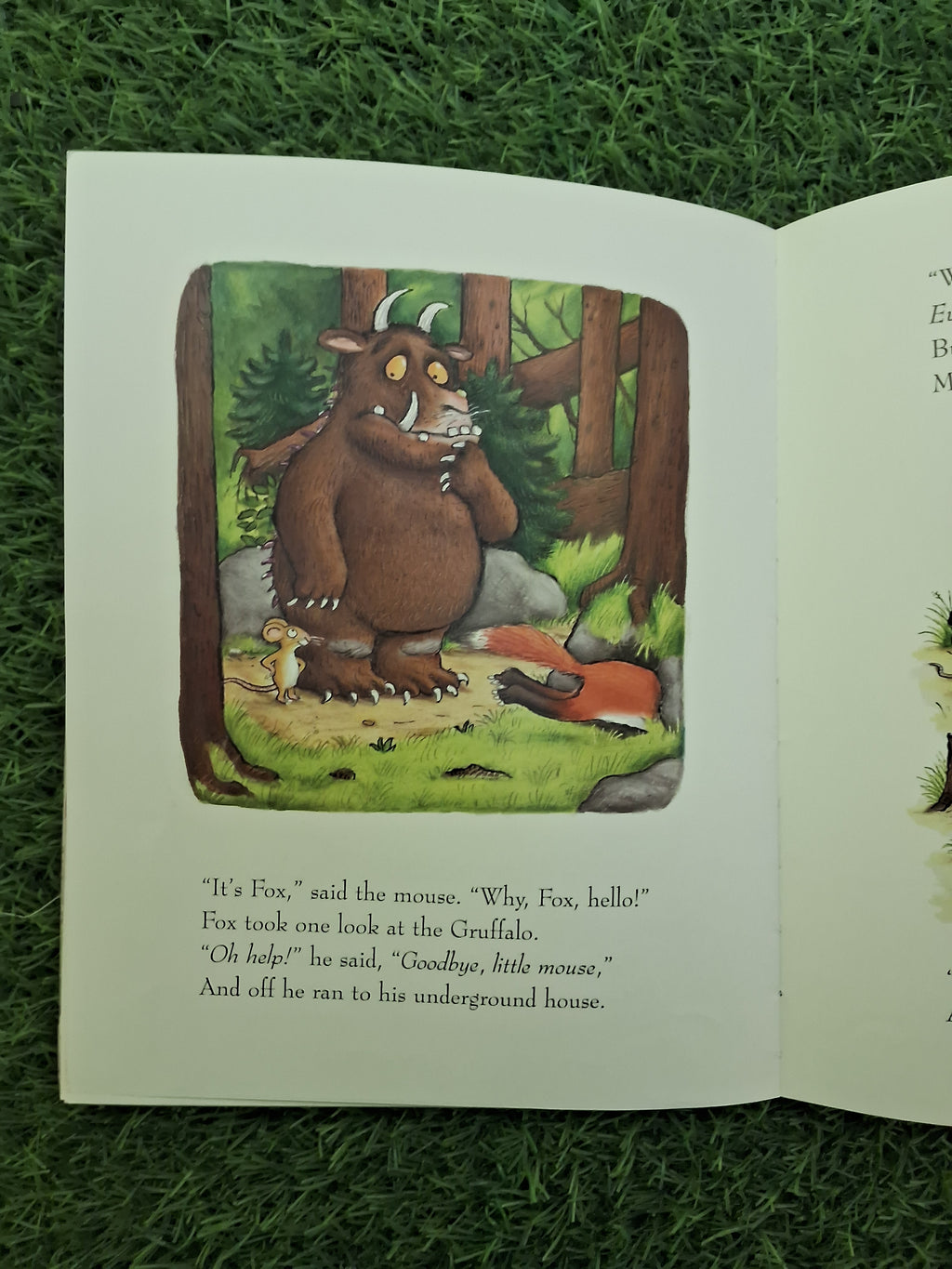 Book of THE GRUFFALO -  Very Good Condition Paperback