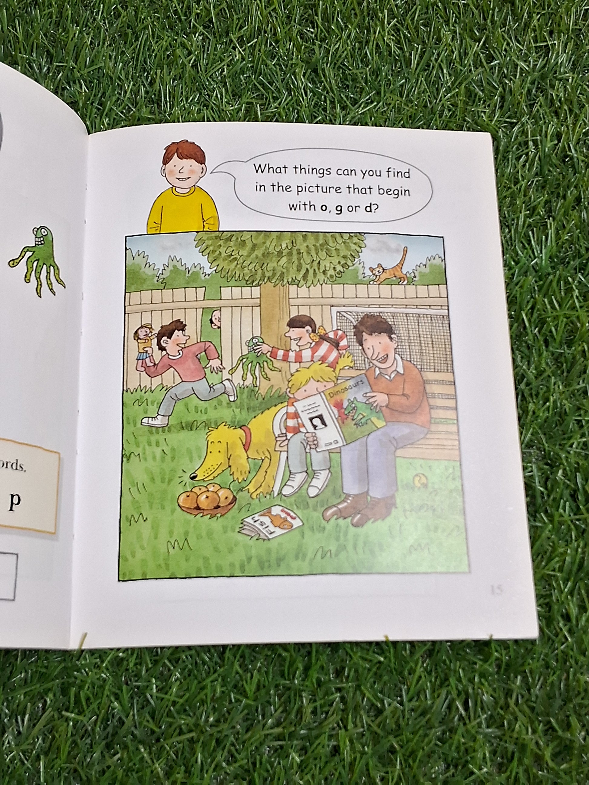 READ WITH BIFF CHIP & KIPPER - CHIP'S LETTER SOUNDS - Excellent Condition Paperback