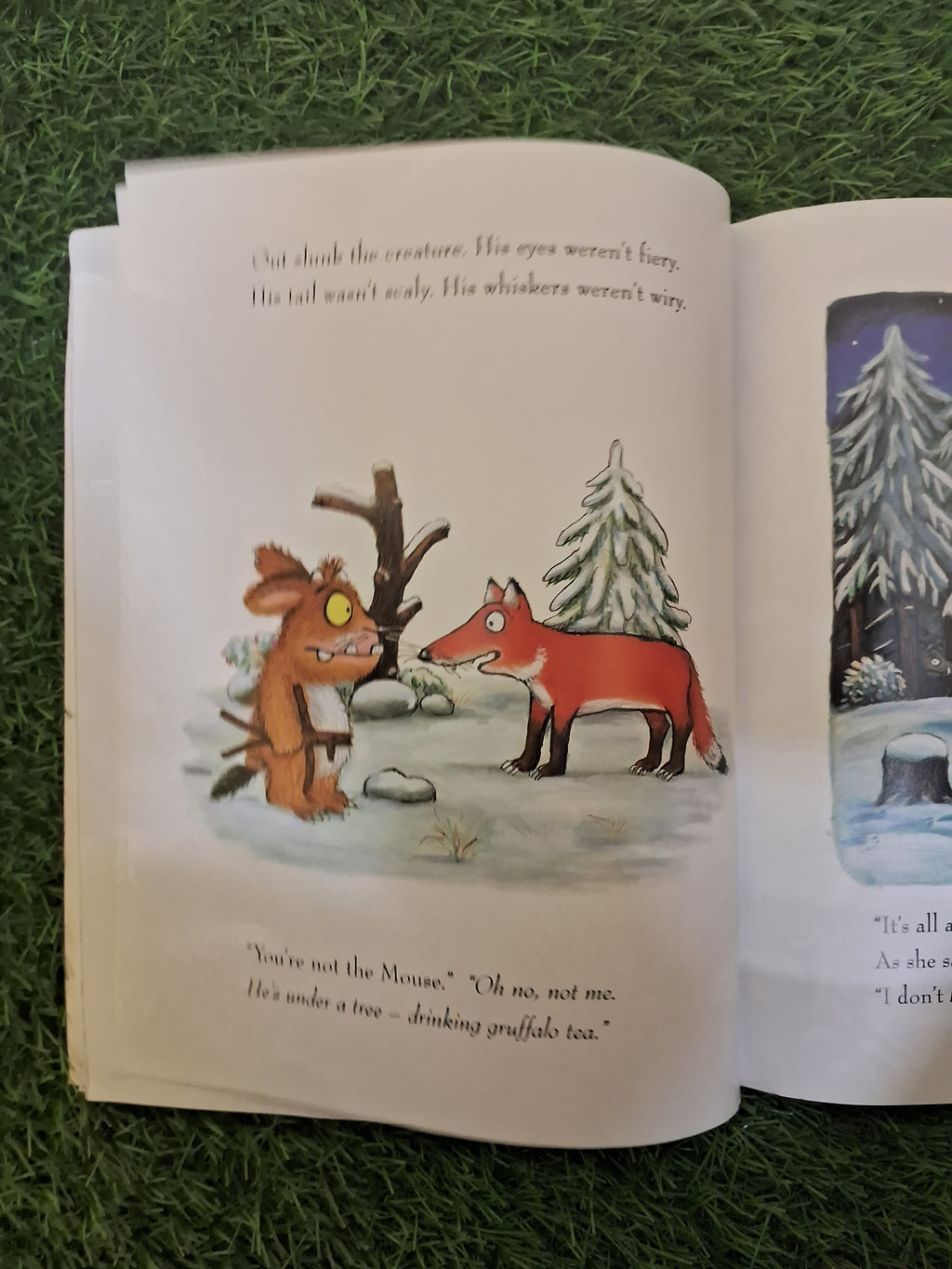 Book of THE GRUFFALO'S CHILD - Good Condition Paperback