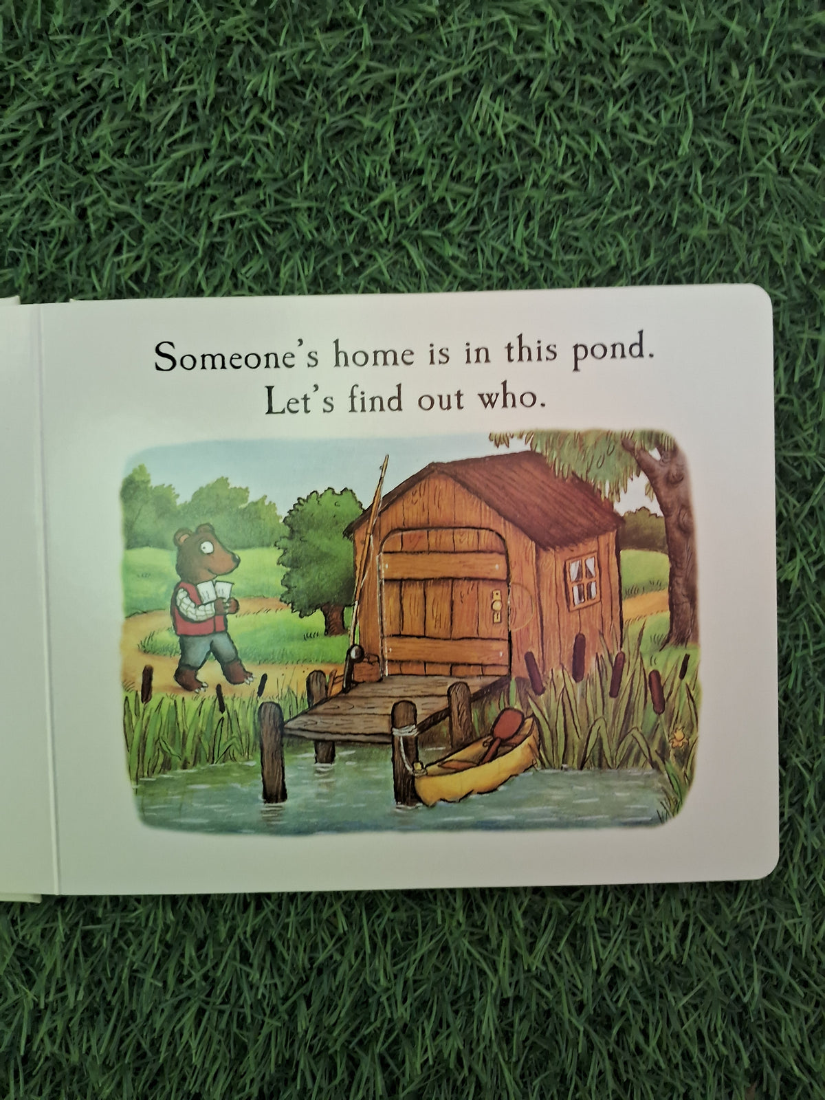 TALES FROM ACORN WOOD - POSTMAN BEAR - Excellent Condition Board Book