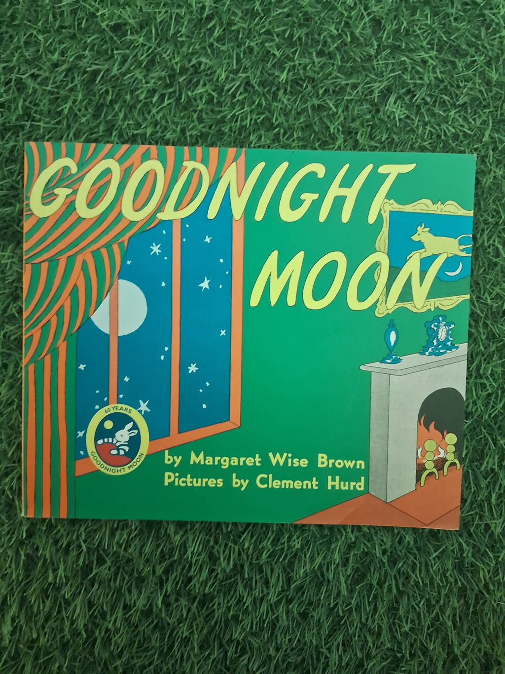 BABY'S FIRST BOOK - GOODNIGHT MOON - Excellent Condition Paperback