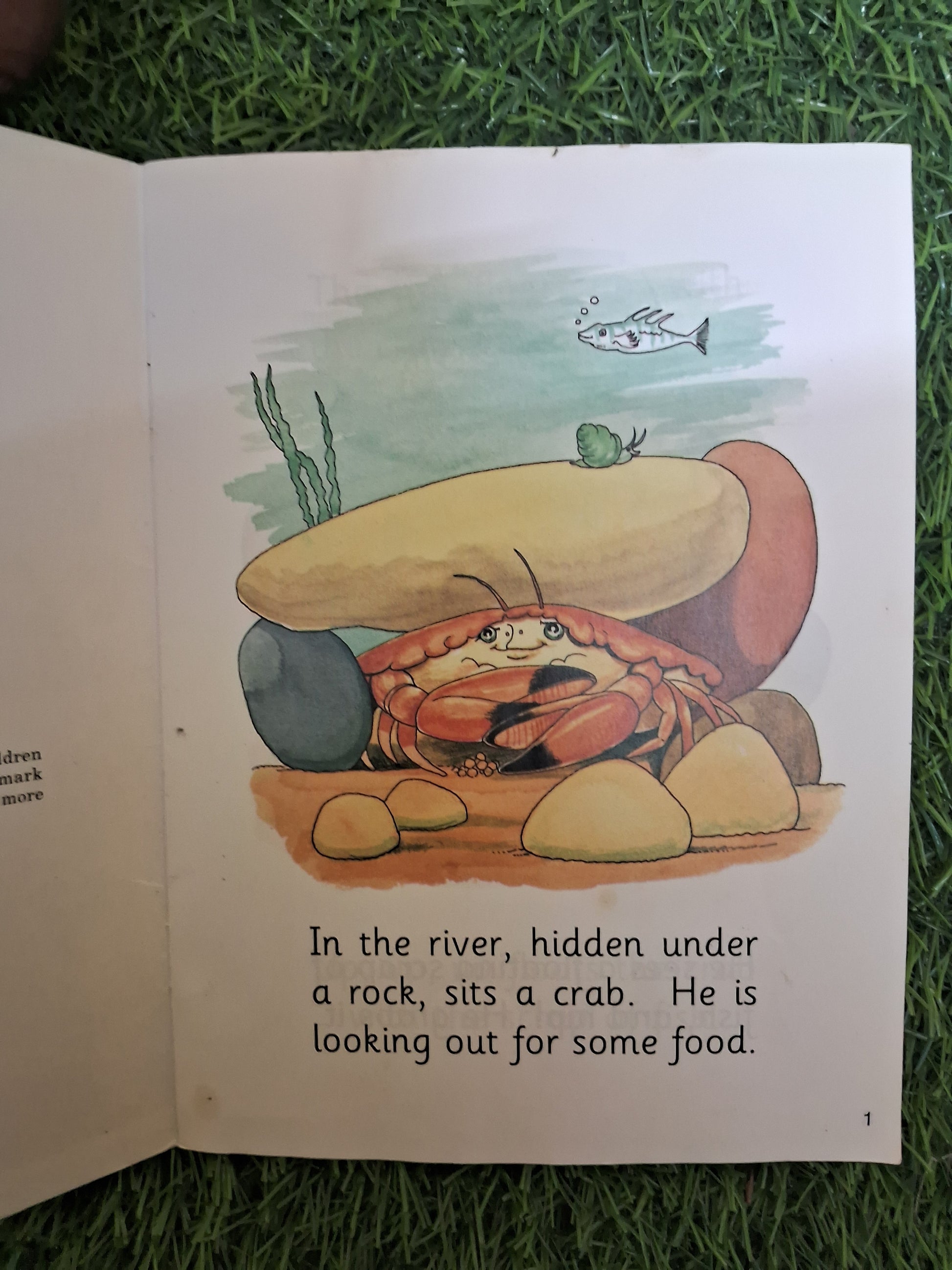 JOLLY READERS - CRABS -  Very Good Condition Paperback