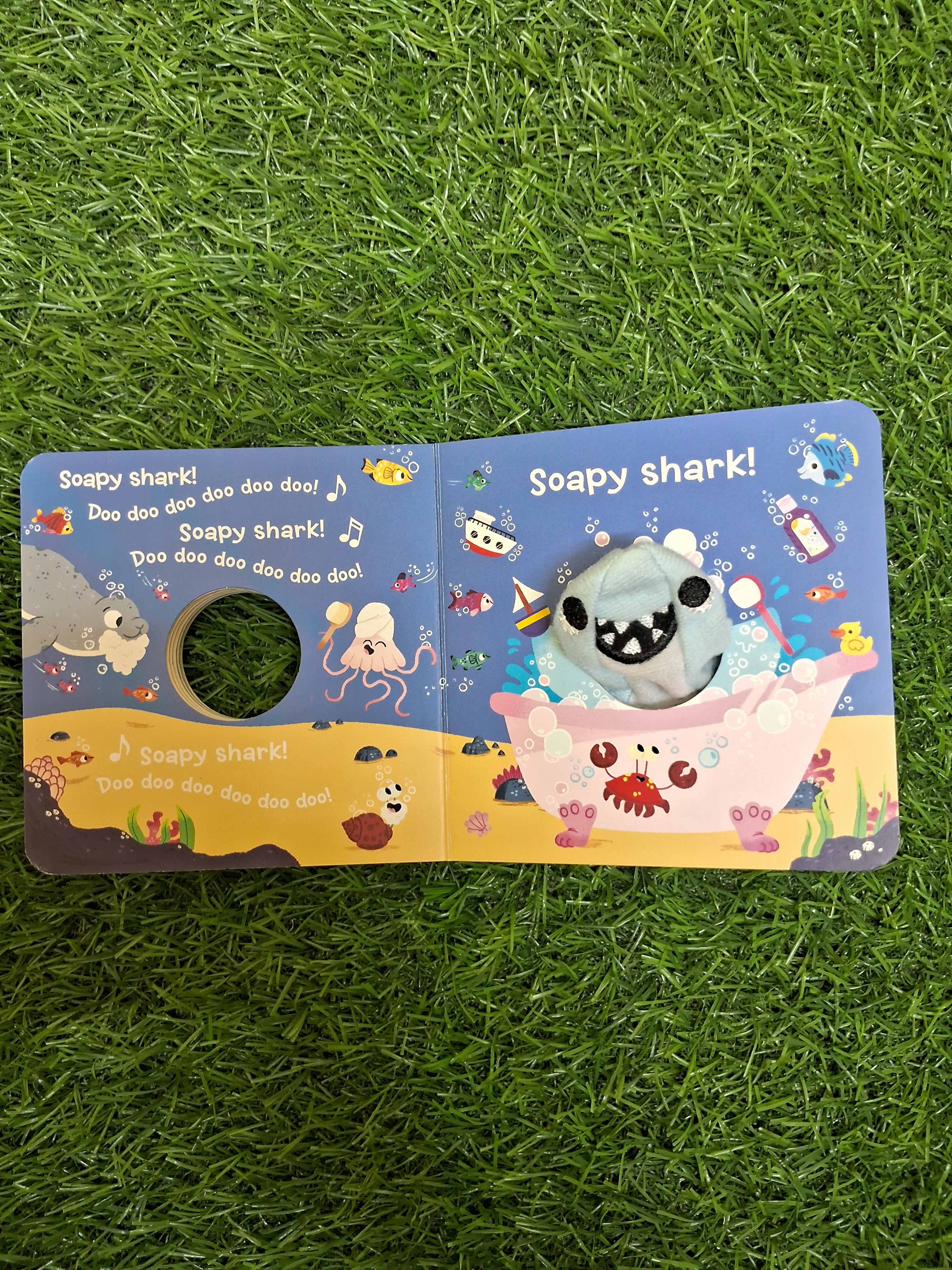 Puppet Book - BABY SHARK - Excellent Condition Board Book