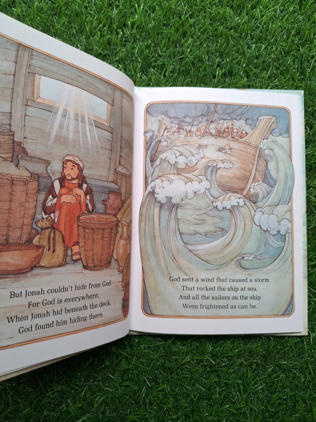 The story of jonah -  Very Good Condition Hardcover