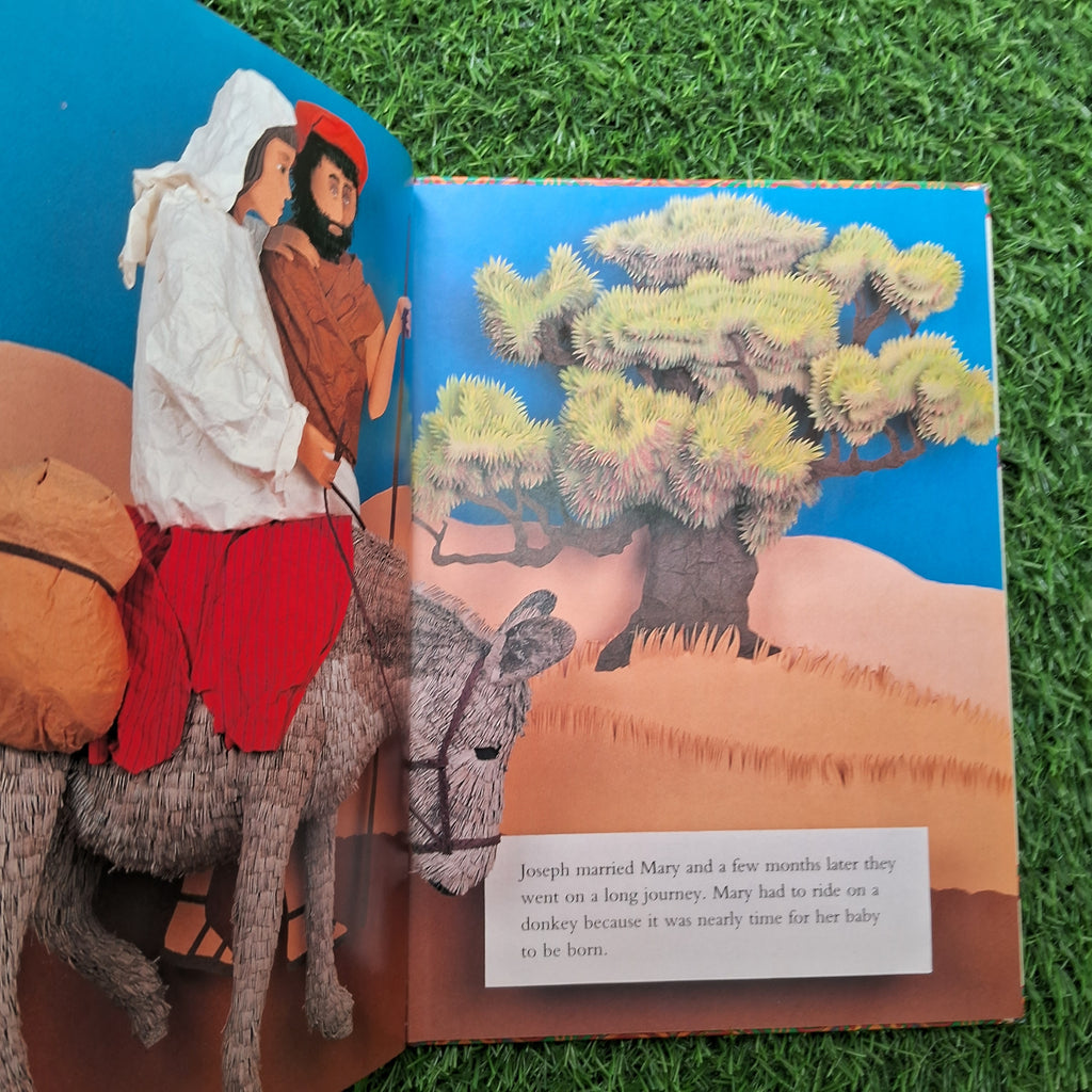 Three Christmas journey - Very Good Condition Hardcover