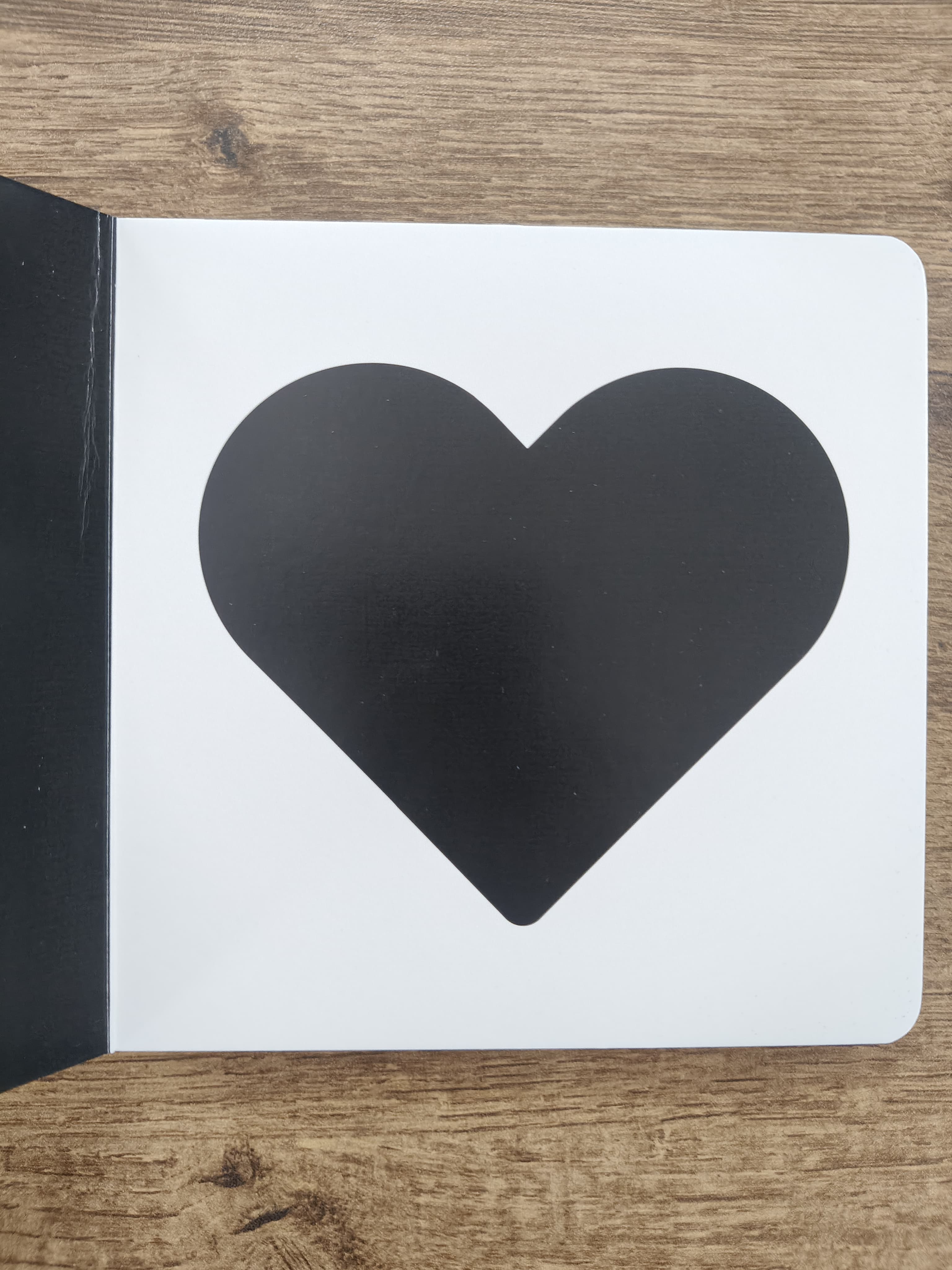 High Contrast - Shapes - Board Book