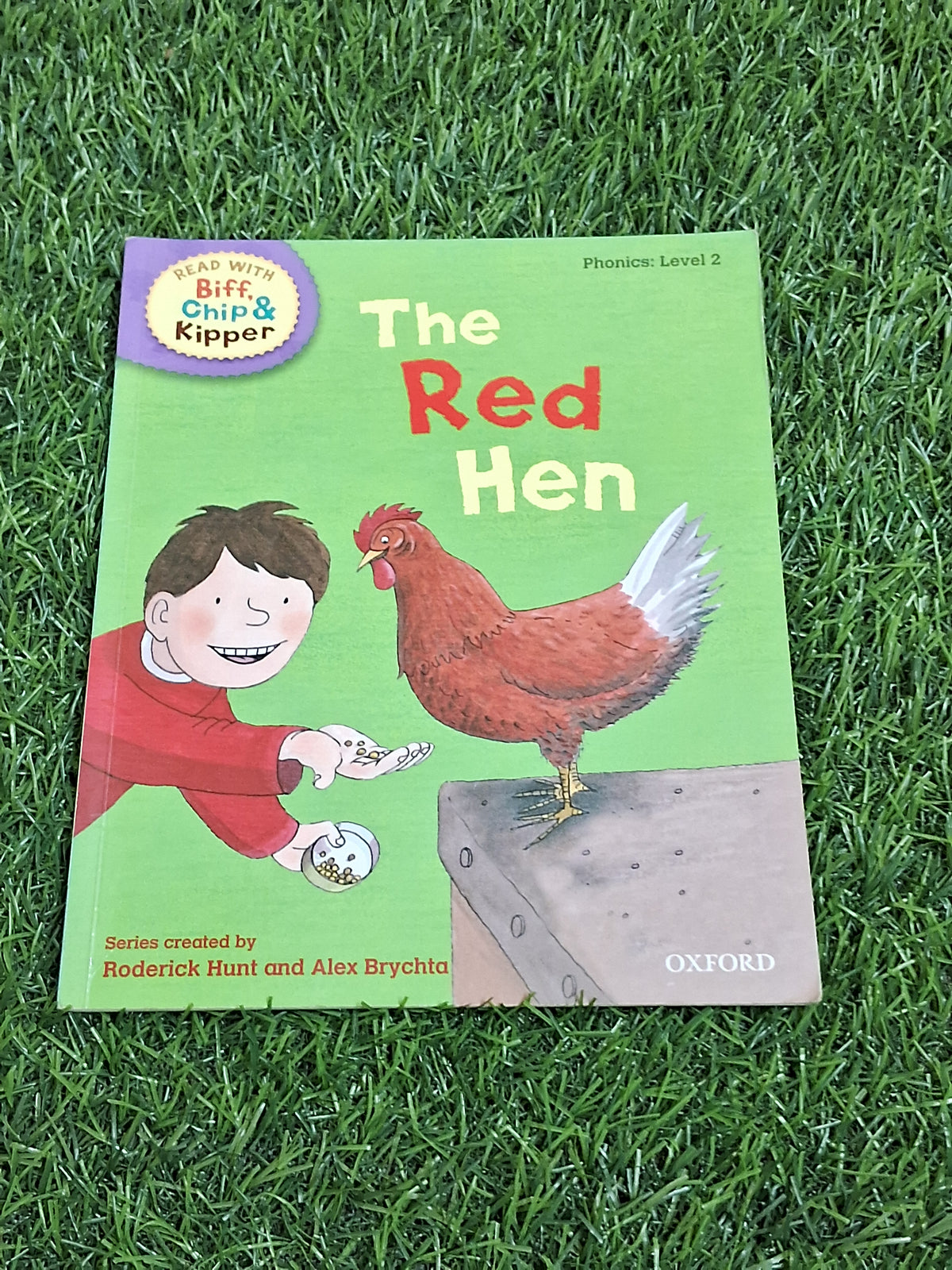 READ WITH BIFF CHIP & KIPPER - THE RED HEN - Excellent Condition Paperback