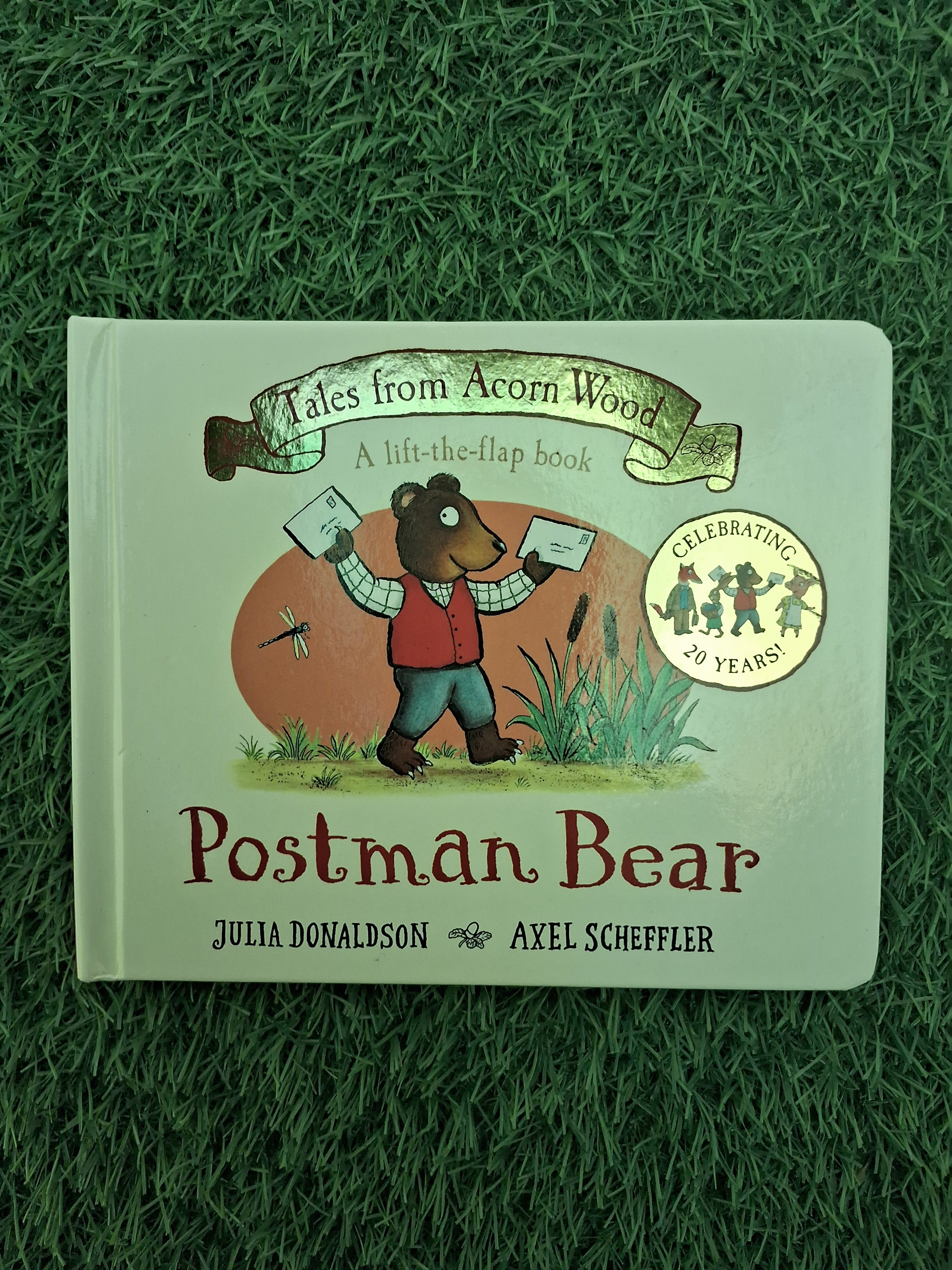 TALES FROM ACORN WOOD - POSTMAN BEAR - Excellent Condition Board Book
