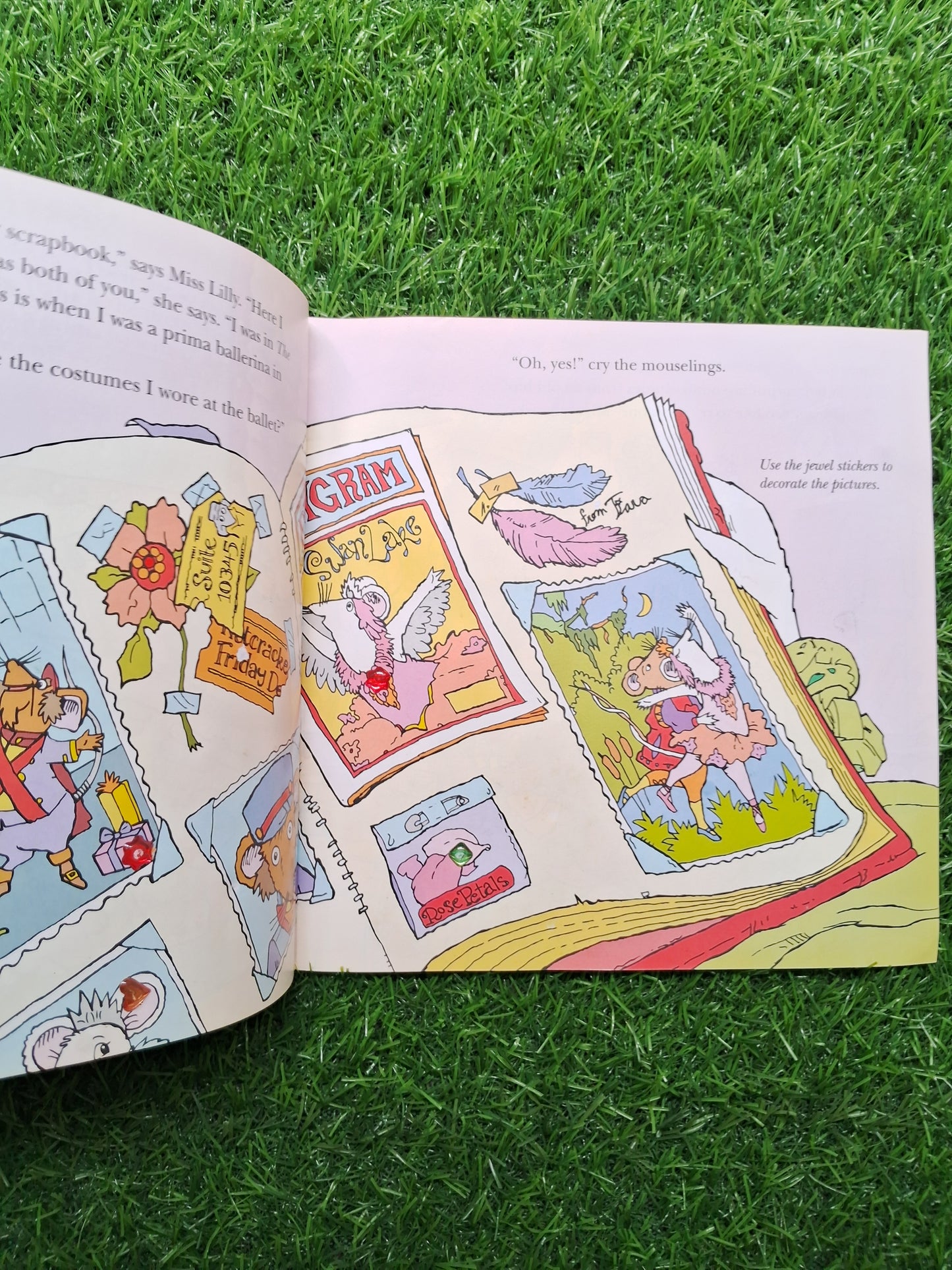 A day at miss lilly's -  Average Condition Paperback