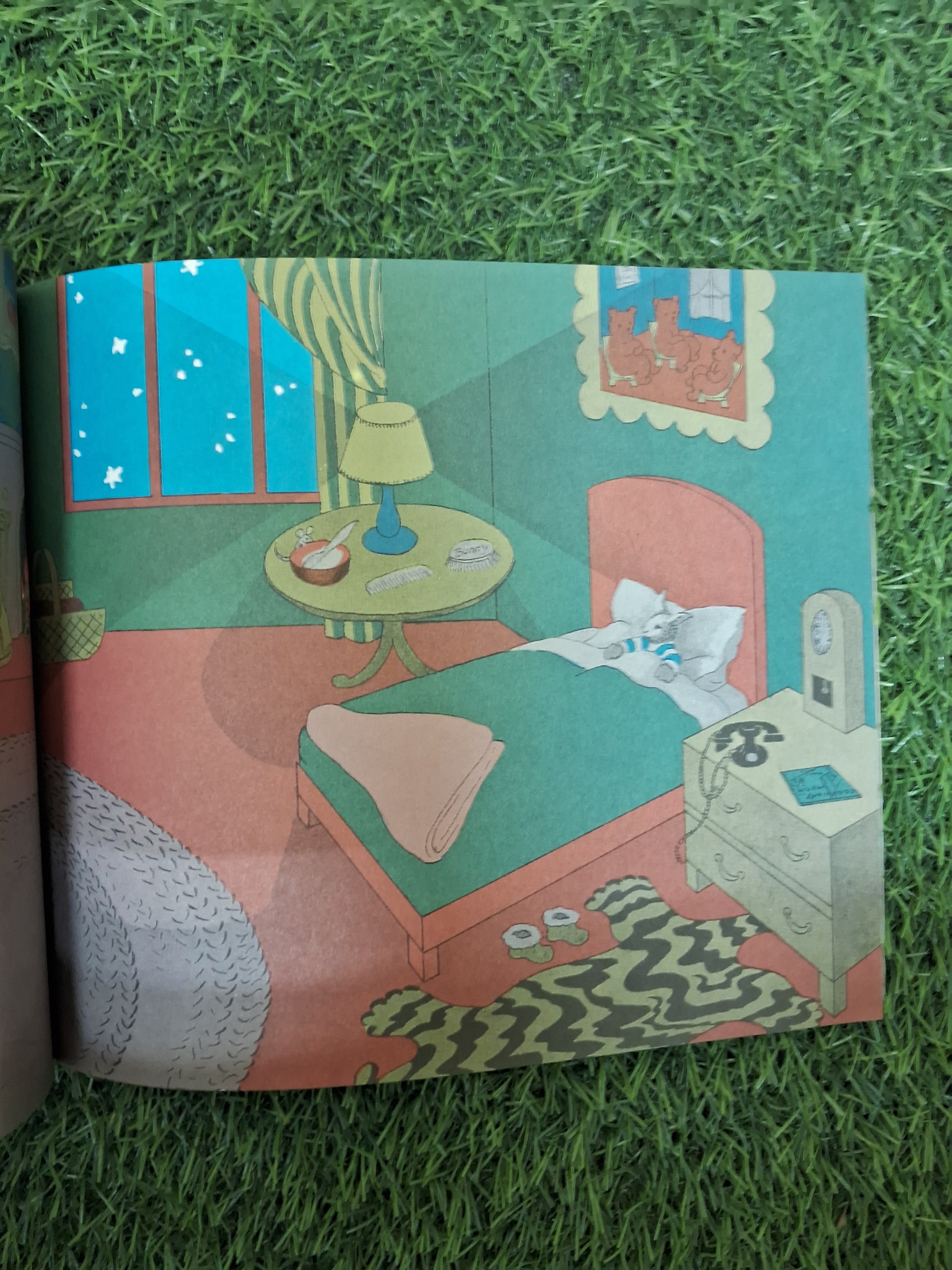 BABY'S FIRST BOOK - GOODNIGHT MOON - Excellent Condition Paperback