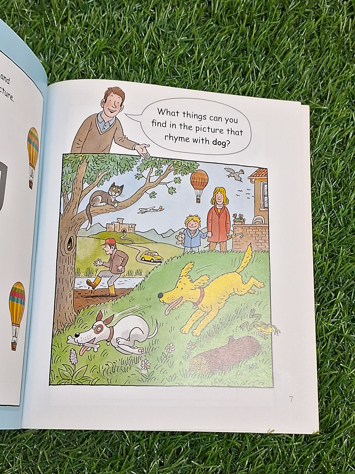 READ WITH BIFF CHIP & KIPPER - BIFF'S WONDER WORDS - Excellent Condition Paperback
