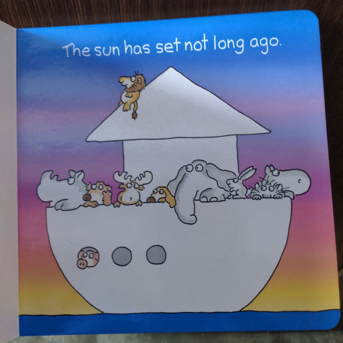The Going to Bed Book - Big Size - We Are Turners