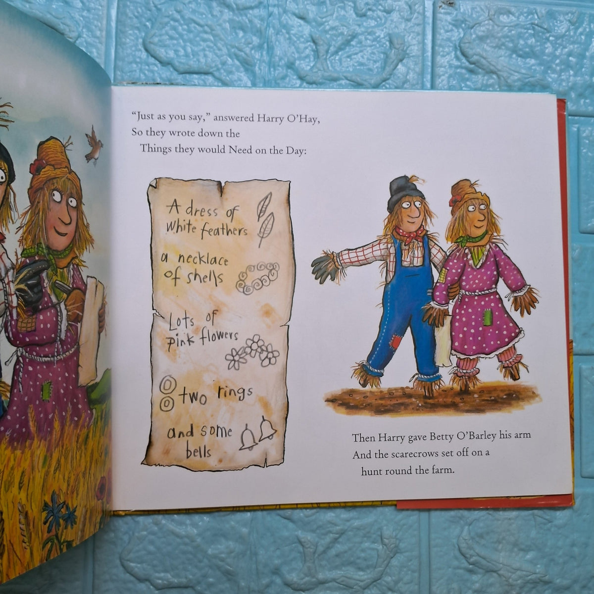 The Scarecrows Wedding - Very Good Condition Hardcover. - We Are Turners