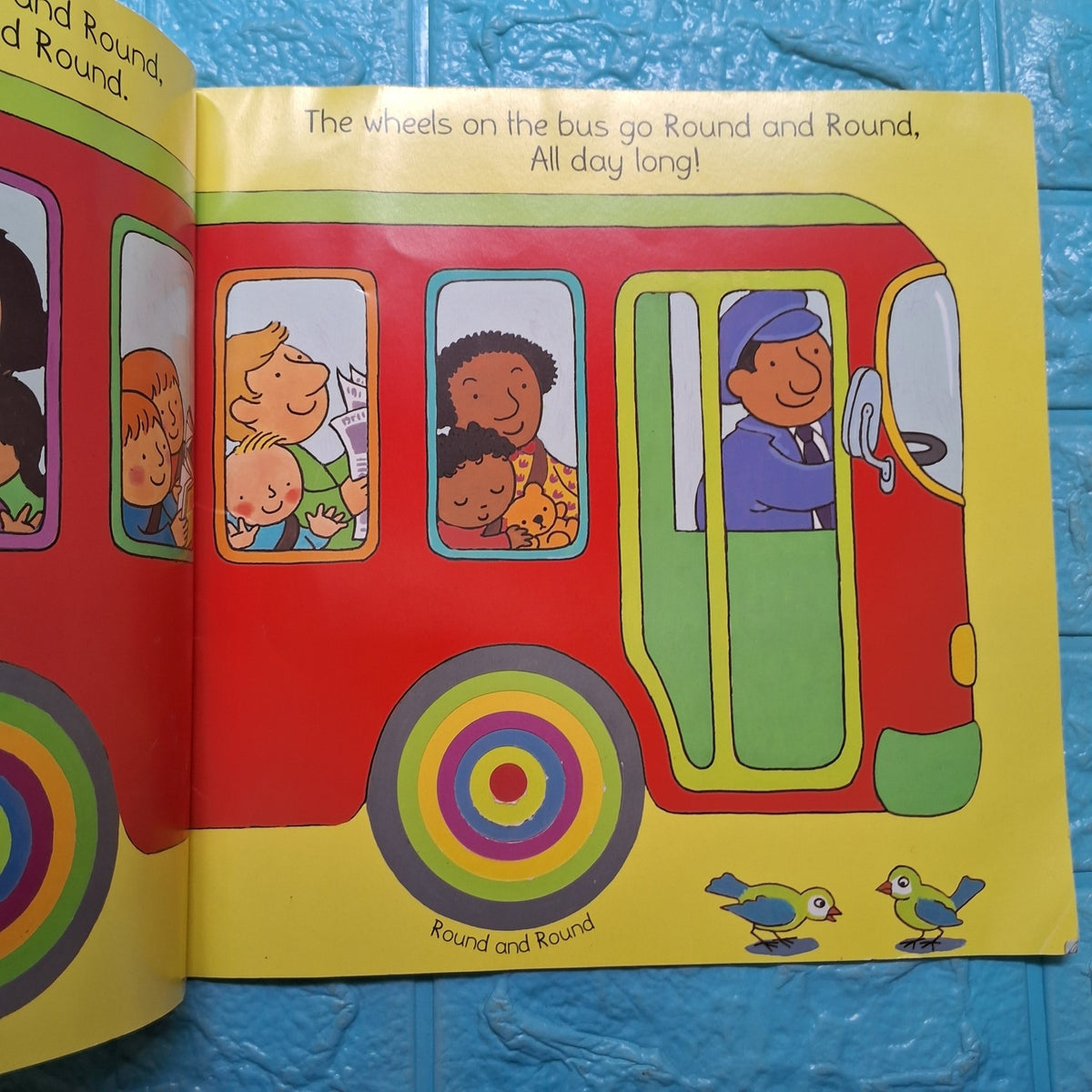 The Wheels on the Bus - Very Good Condition Paperback - We Are Turners