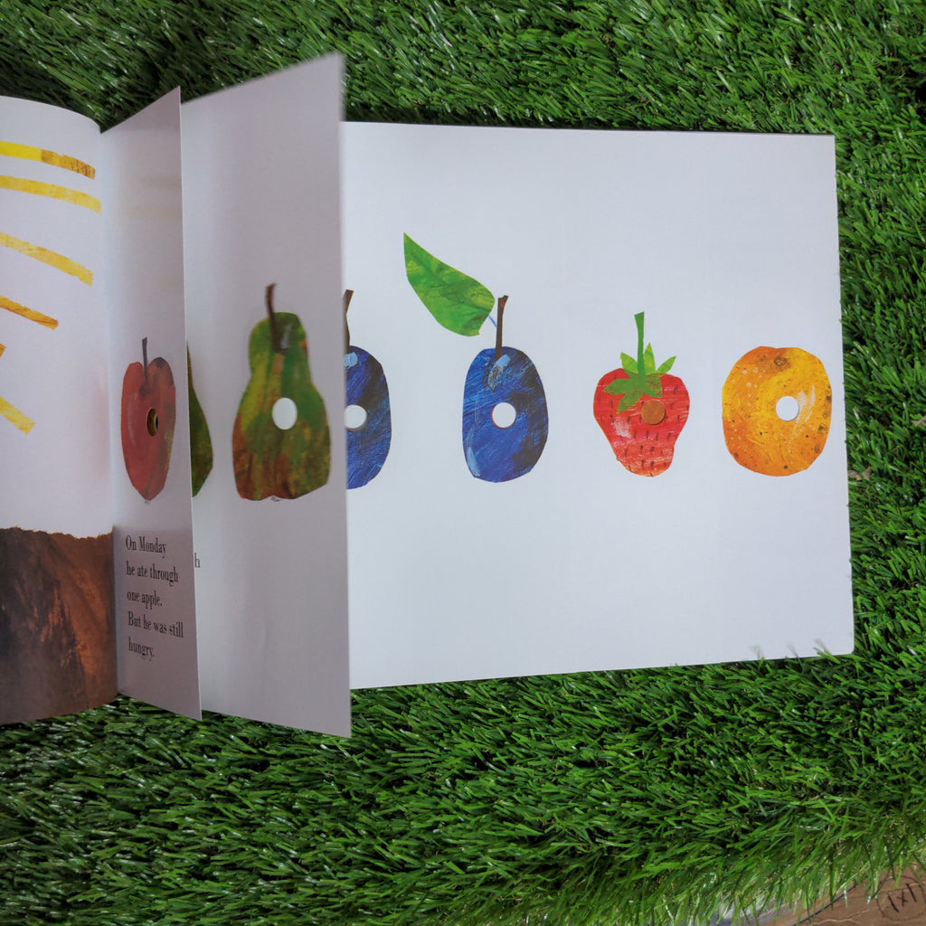 The Very Hungry Caterpillar by Eric Carle - New Paperback